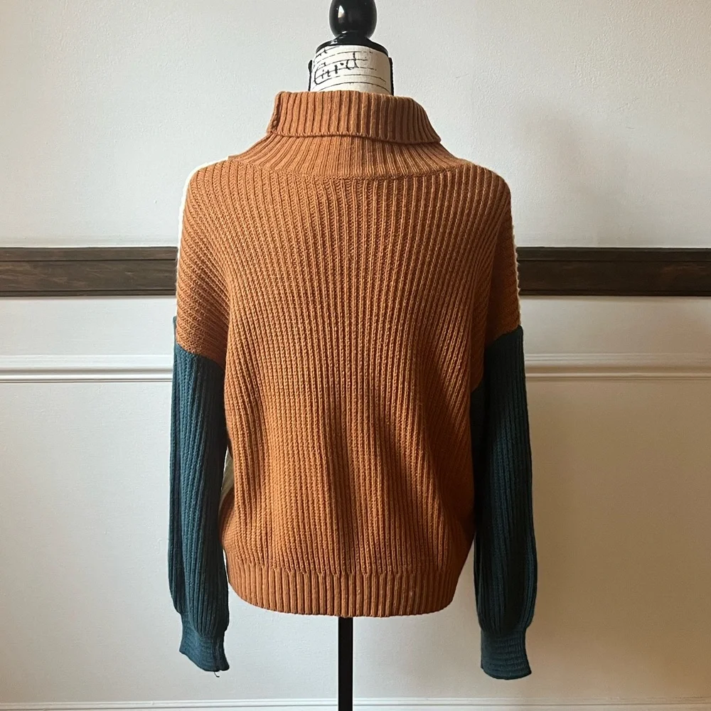 Color Block Oversized Sweater - Picture 2 of 5